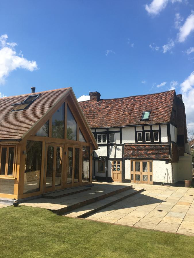 Heathrow Cottages Staines-upon-Thames Esterno foto